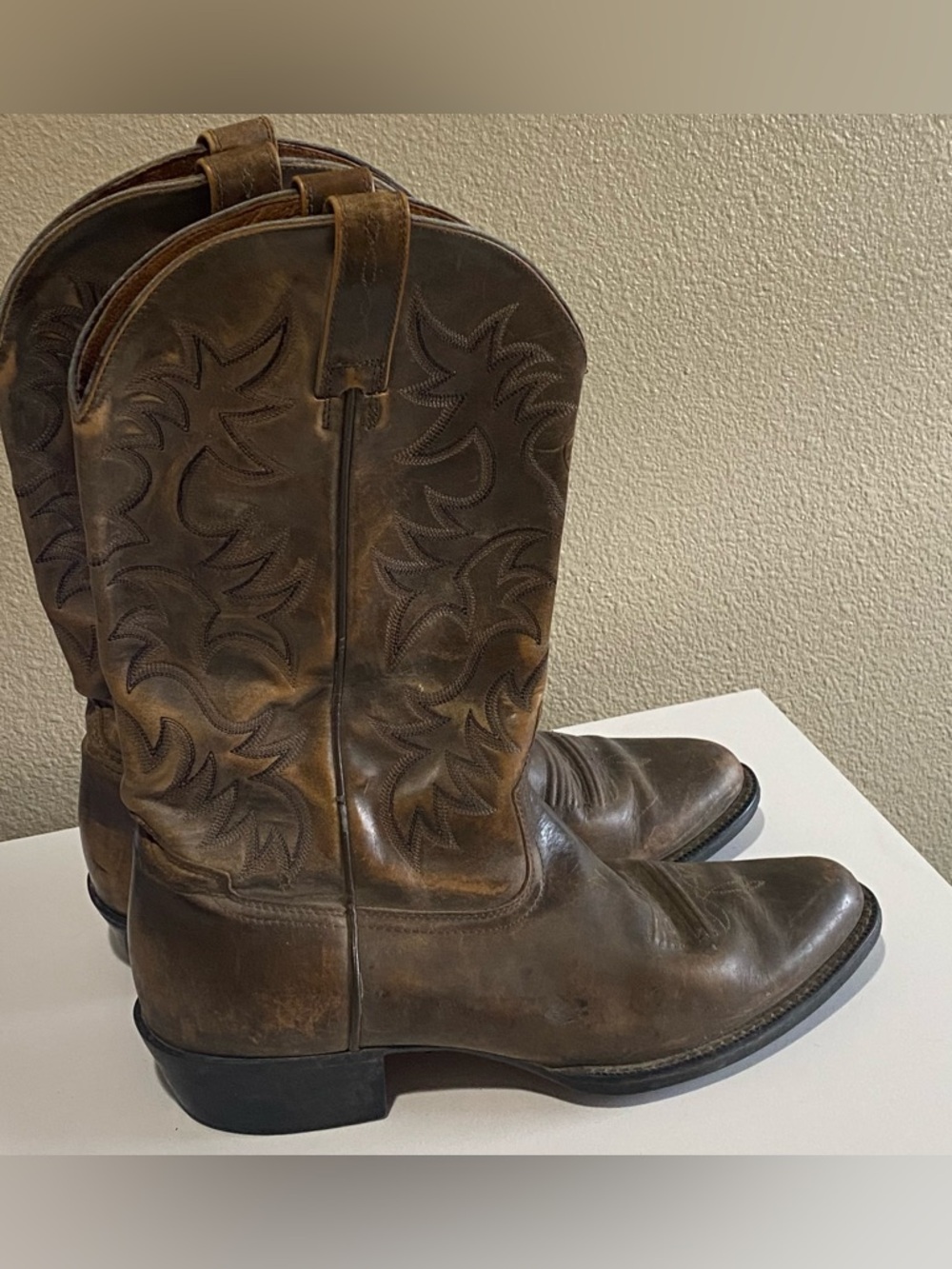Ariat Tan Leather Western Boots men size 12D cowboy western Distressed Brown - Picture 2 of 15